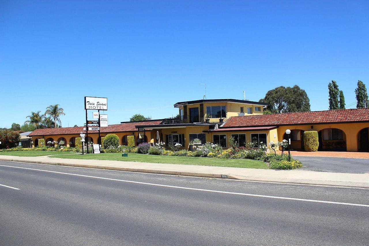 Twin Swans Motel Inverell Exterior foto